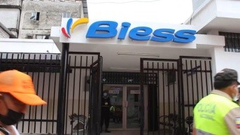 Imagen de una sede del Banco del Instituto Ecuatoriano de Seguridad Social en Quevedo, Los Ríos. (BIESS)