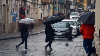 Imagen referencial de lluvias en Cuenca. (API)