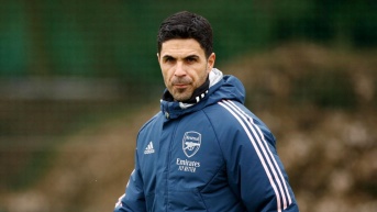 Mikel Arteta, entrenador del Arsenal. (ARCHIVO)