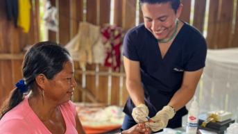 Imagen de archivo de campañas para erradicar la malaria en Ecuador. (MSP)