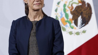 La presidenta de México, Claudia Sheibaum, habla durante una rueda de prensa este jueves, en el Palacio Nacional en Ciudad de México (EFE)