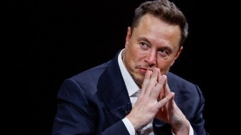 Elon Musk recibirá cientos de millones de nuevas acciones si alcanza sus objetivos. (Reuters)
