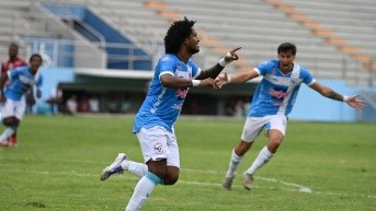 Manta goleó 3-0 al Mushuc Runa en la LigaPro. (API)