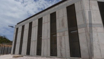 Exteriores de uno de los bloques de la cárcel del Encuentro. (Cortesía Gobierno)