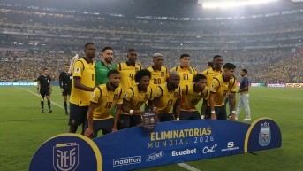 Jugadores de la selección de Ecuador previo al partido contra Argentina por Eliminatorias Sudamericanas (API)