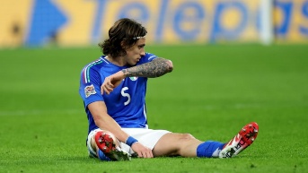 Riccardo Calafiori con la indumentaria de la selección italiana. (REDES)