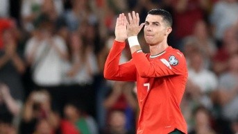 Cristiano Ronaldo en un partido con la selección de Portugal (AFP)