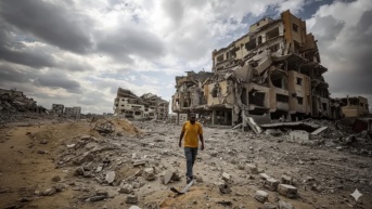 De acuerdo con una investigación de la BBC, imágenes satélites revelan rastros de destrucción ocurrida después del inicio del cese al fuego. (Getty Images)