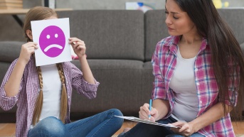 Prevención emocional en niños: una urgencia que crece en Ecuador. (Freepik)