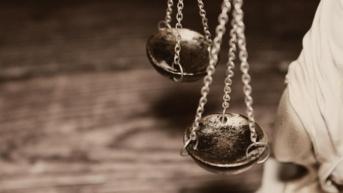 Imagen referencial de las balanzas de la justicia. (Internet)