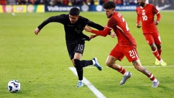 Ecuador necesita ganar ante Nueva Zelanda para soñar con el bombo 2. (AFP)