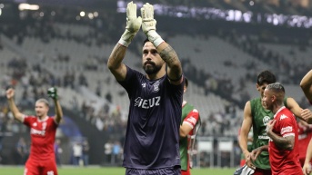 Hernán Galíndez no jugará más partidos en este 2025 con Huracán. (Redes sociales)