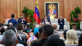 Nicolás Maduro declara a Jesucristo “señor y dueño” de Venezuela en encuentro religioso. (RRSS)