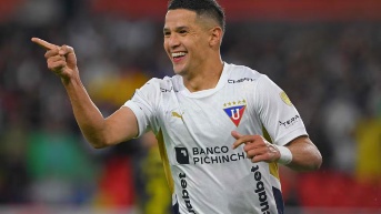 Álex Arce celebra un gol con Liga de Quito por la LigaPro (Foto: Liga de Quito)