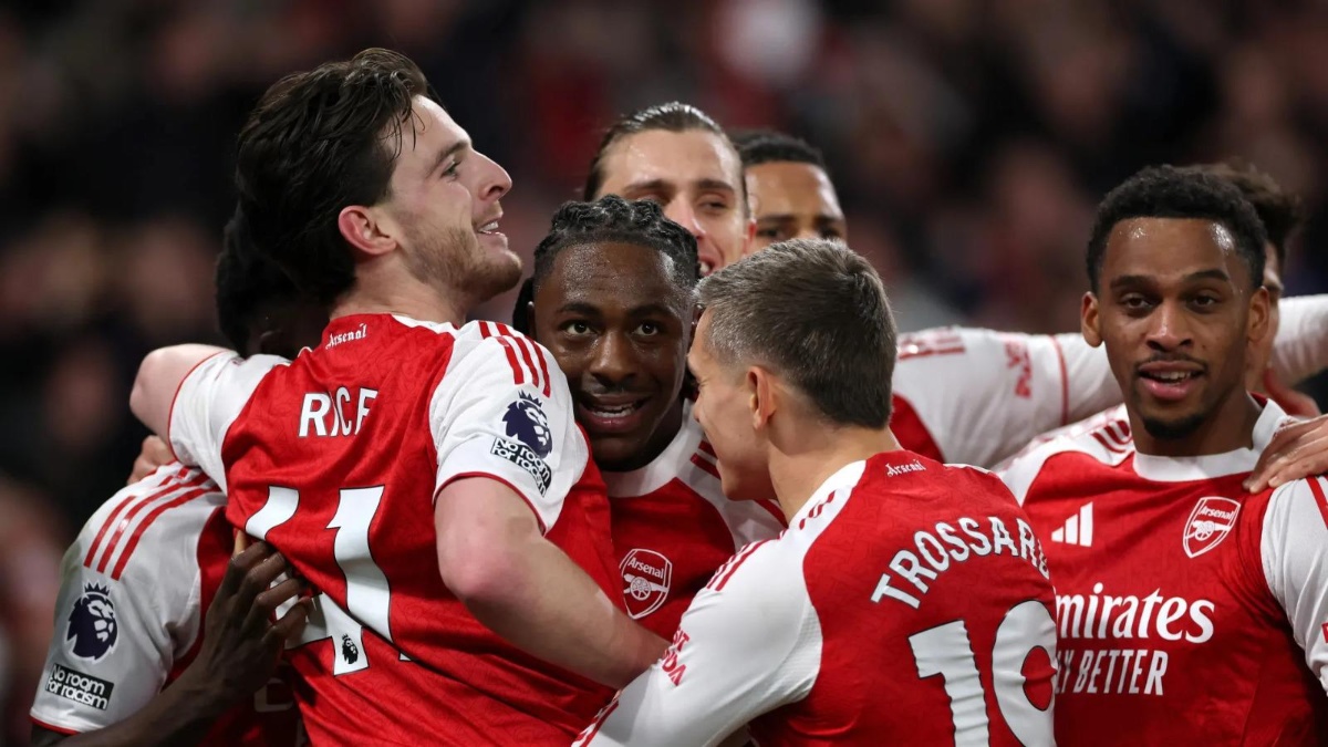 Jugadores del Arsenal celebrando la goleada. (ARSENAL)