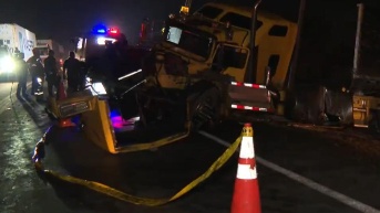 Imagen de un choque de vehículos pesados en Durán. (Televistazo)