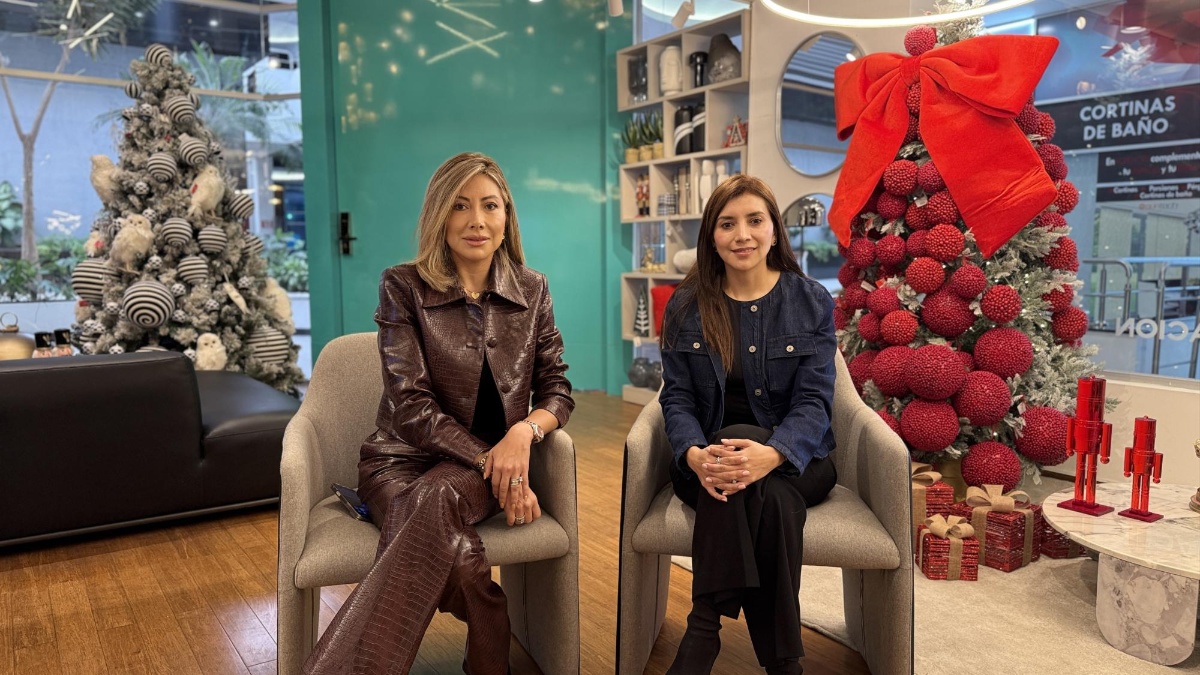 Melanie Lowndes, presidenta ejecutiva, y Adriana Aguirre, socias fundadoras de Treze Furniture. (Ecuavisa)