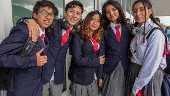 Imagen referencial para graficar a estudiantes. Los bachilleres interesados deberán completar el Registro Único Nacional. (Ministerio de Educación)