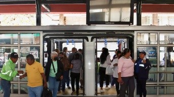El simulacro, organizado por la empresa pública Segura EP, pondrá a prueba la capacidad de respuesta de más de 110 000 personas. (Metrovía)