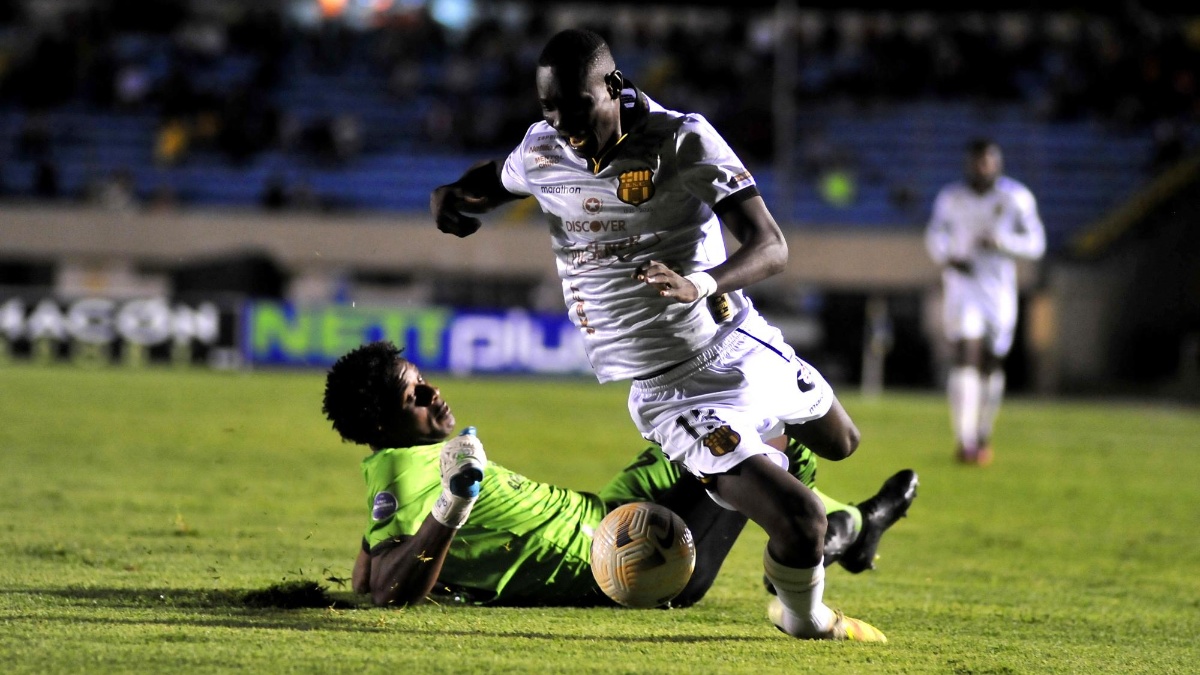 Libertad igualó 1-1 con Barcelona SC por la séptima fecha del hexagonal final de la LigaPro. (API)