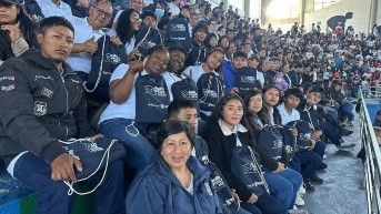 Los estudiantes de un establecimiento educativo municipal. (Cortesía de Quito Informa)