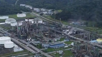Toma aérea de una Refinería. (Foto: Televistazo)