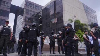 Audiencia de juicio contra 17 militares en el caso Las Malvinas se reinstala el 8 de diciembre de 2025. (Archivo API)