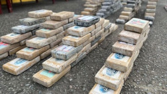 600 paquetes de droga decomisados en Esmeraldas. (Policía Nacional)