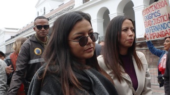 Las hijas de Fernando Villavicencio demandaron a una de las juezas del Tribunal de Apelación del caso Magnicidio FV. (API)