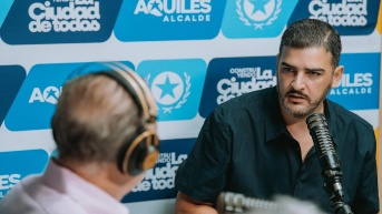 El alcalde Aquiles Álvarez, en una entrevista radial este miércoles 3 de diciembre. (Alcaldía de Guayaquil)