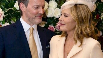 Kim Catrall y su esposo, Russel Thomas. (RRSS)