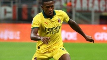 Pervis Estupiñán, lateral ecuatoriano. (AC Milan)