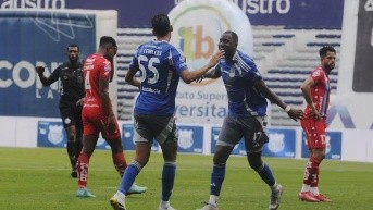 Emelec y El Nacional jugarán el lunes. (archivo)