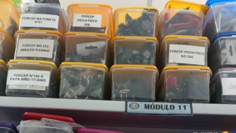 Dispositivos médicos irregulares incautados en Cuenca. (Arcsa)