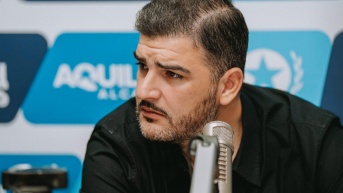 Imagen de Aquiles Álvarez, alcalde de Guayaquil, en un enlace radial. (X)