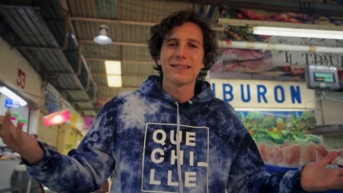 El influencer mexicano, Robe Grill recorre Latinoamérica en busca del mejor ceviche. (YouTube)