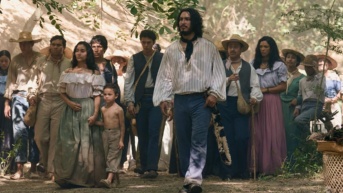 José Arcadio Buendía se embarca en la ambiciosa tarea de fundar la mítica ciudad de Macondo. (Netflix)