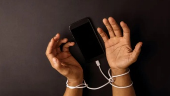 La violencia digital es una amenaza creciente para las mujeres y las niñas (Getty Images)