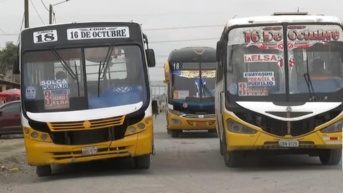 Imagen de buses en Durán. (Televistazo)