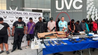 Alias Maturana es uno de los once detenidos y 20 aprehendidos en esta intervención policial. (Ecuavisa)