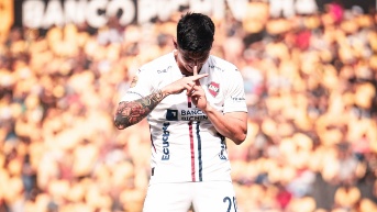 Fernando Cornejo celebra un gol con Liga de Quito