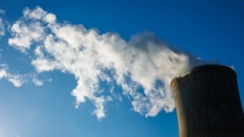 Vista de una planta nuclear, en una fotografía de archivo. ( Oliver Matthys / EFE )