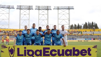 Jugadores de Macará previo al partido ante Aucas por la última jornada del segundo hexagonal de la LigaPro