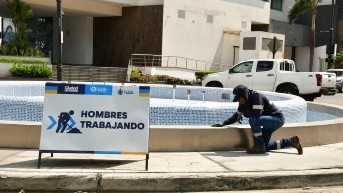 En Puerto Santa Ana existen siete piletas situadas en áreas recreativas y turísticas. (Municipio de Guayaquil)