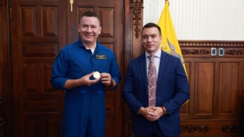 Juan Fernando Salinas y el presidente Daniel Noboa. (Presidencia)