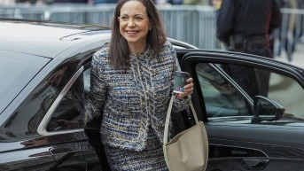 María Corina Machado llega al Grand Hotel tras su audiencia en el Palacio de Oslo, Noruega, el 12 de diciembre de 2025. (EFE)