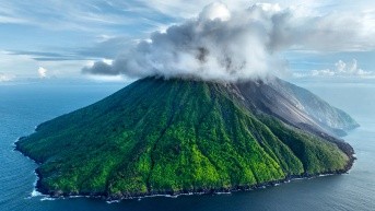 PROTECTING PARADISE (National Geograohic/ Manu San Félix)