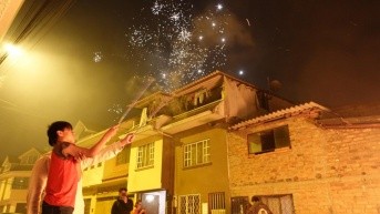 Imagen de niños de Cuenca celebrando el Año Nuevo. (API)