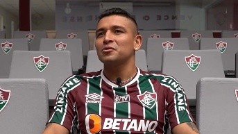 Mario Pineida jugó en el Fluminense en el 2022. (Redes sociales)