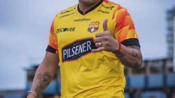 Mario Pineida en un partido con Barcelona SC (Foto: Internet)